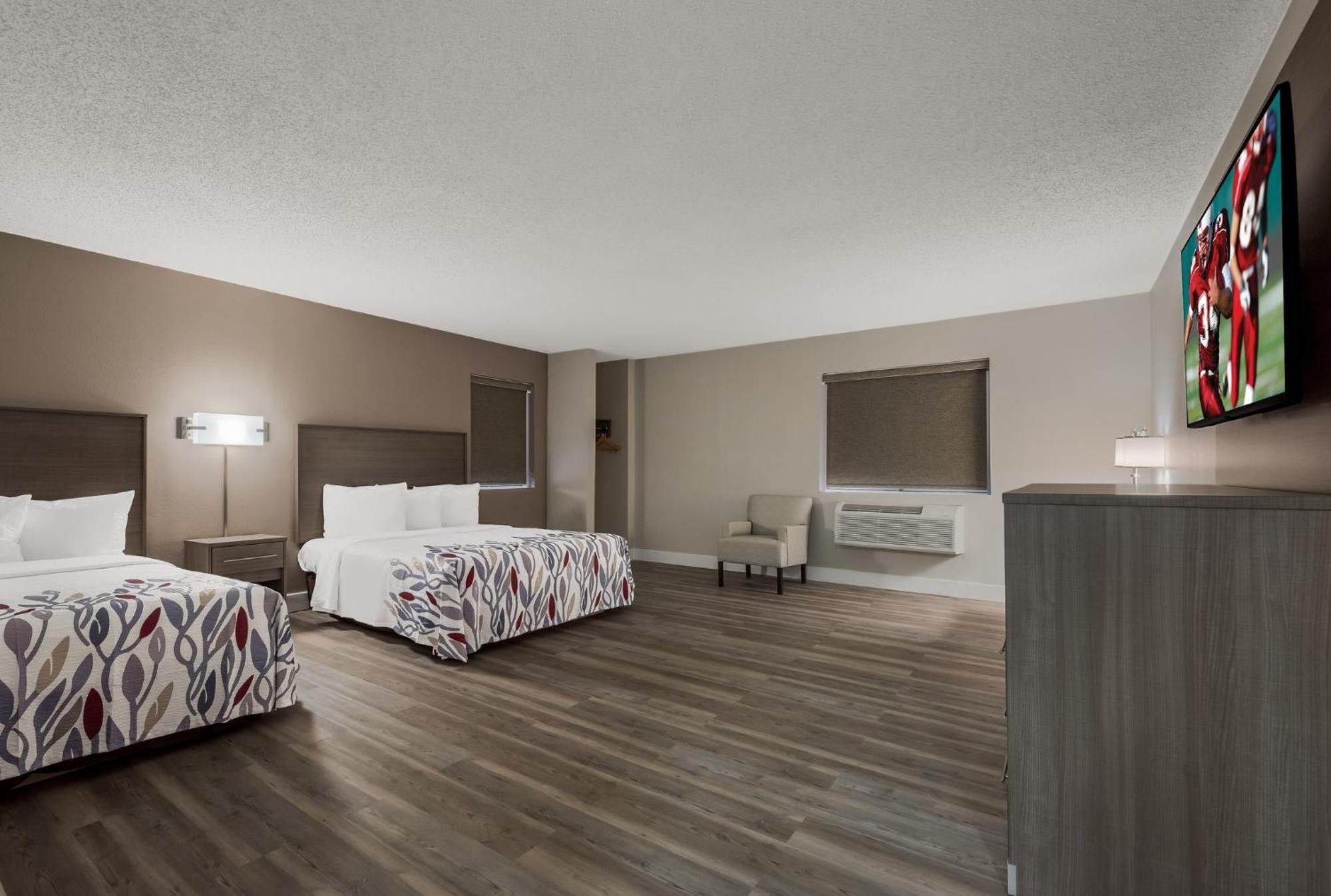 Red Roof Inn & Suites Vineland - Buena Exterior photo