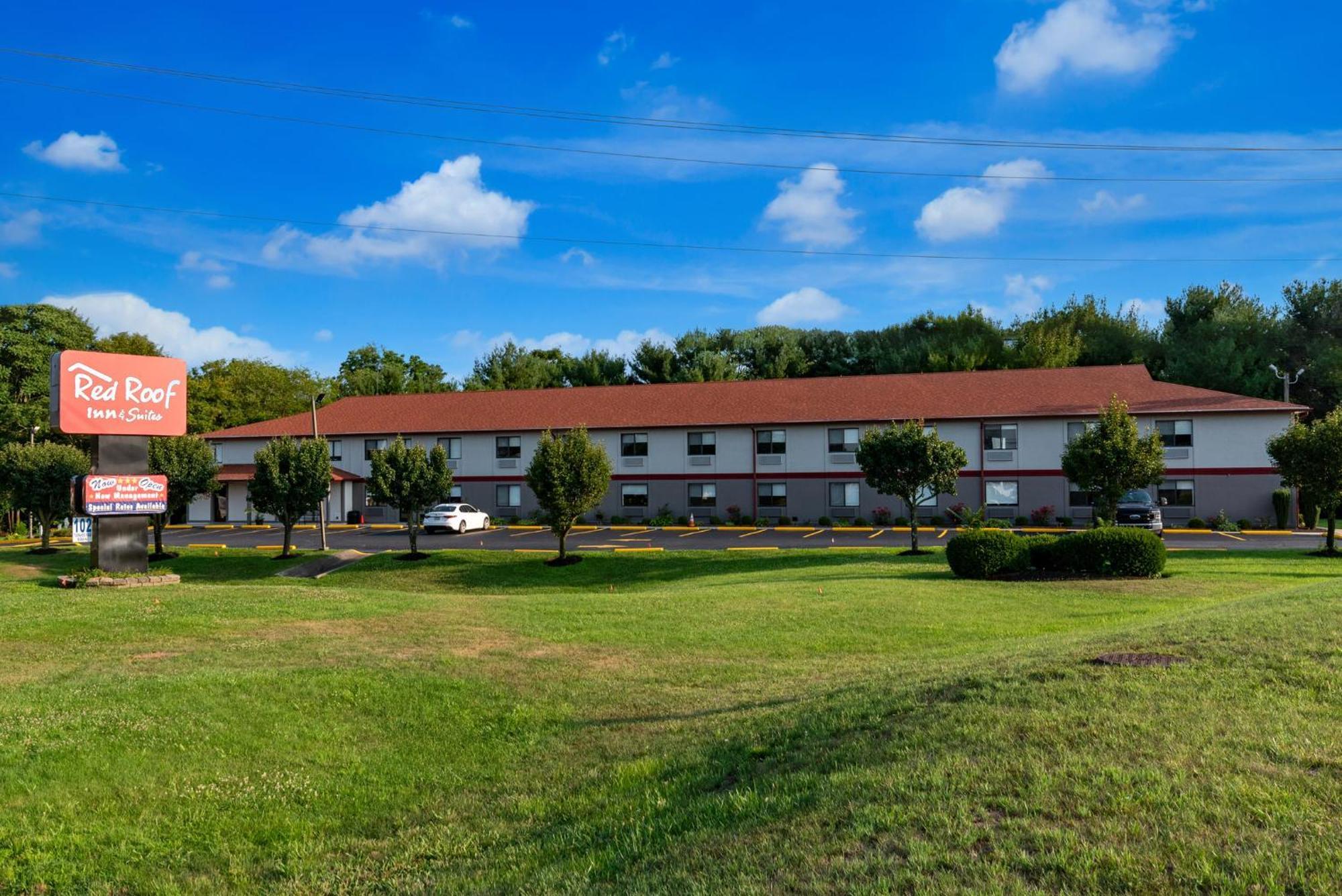 Red Roof Inn & Suites Vineland - Buena Exterior photo