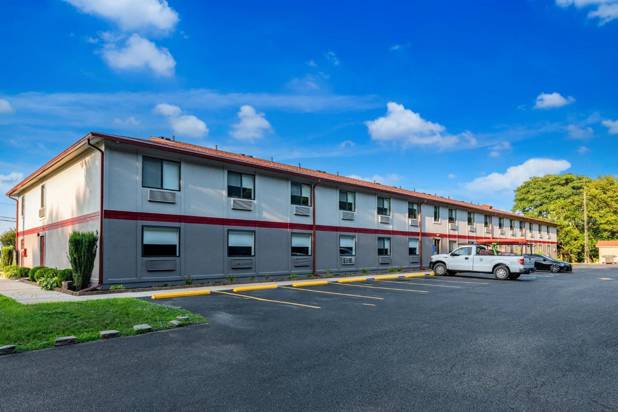 Red Roof Inn & Suites Vineland - Buena Exterior photo